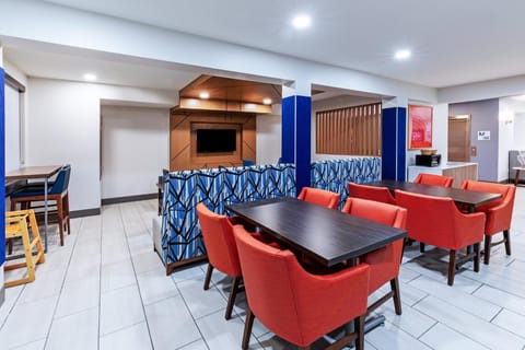 Holiday Inn Express Harvey-Marrero By IHG Hotel in Gretna