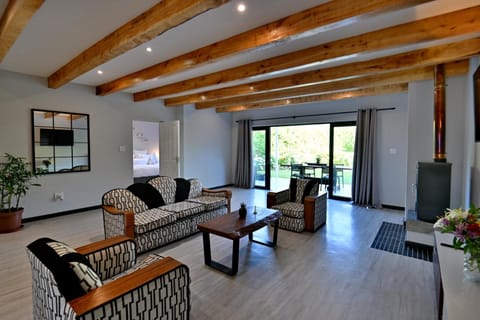 Mimosa Lodge Hotel in Western Cape
