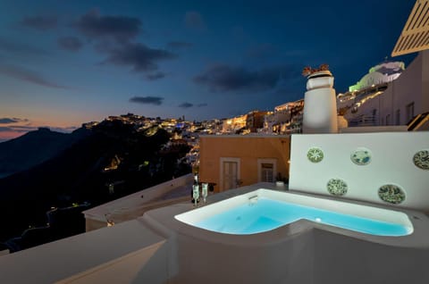 Trieris Villa & Suites Resort in Thera