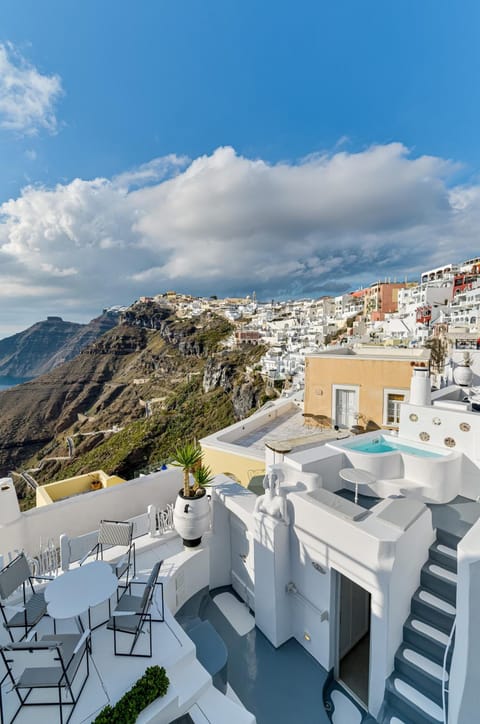 Trieris Villa & Suites Resort in Thera