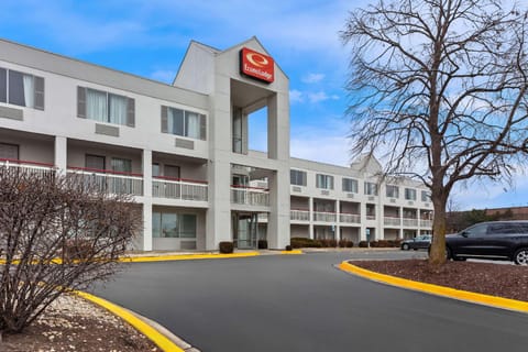 Econo Lodge Willowbrook Hotel in Willowbrook