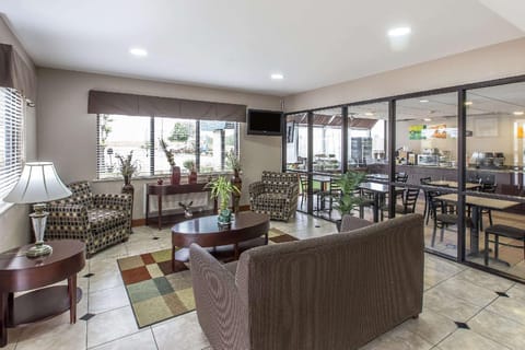 Quality Inn Montgomery South Hotel in Montgomery