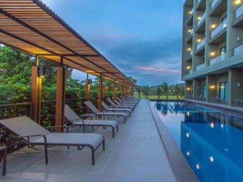 Sugar Marina Hotel - AVIATOR - Phuket Airport Hotel in Mai Khao