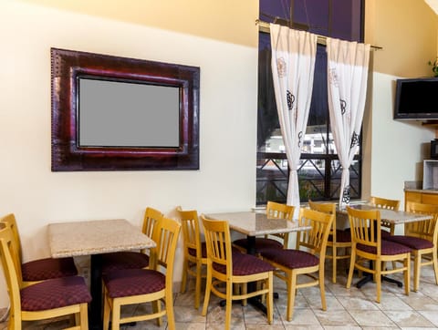 Mission Inn Hotel in San Luis Obispo