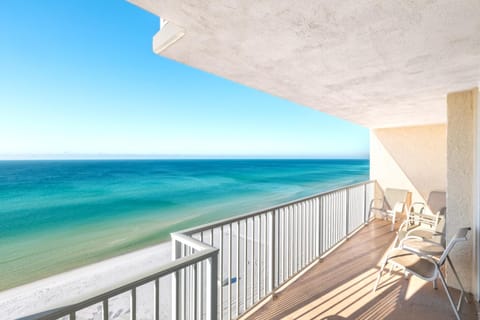Landmark Holiday Beach Resort Apartment hotel in Panama City Beach