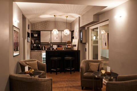 Bar/lounge