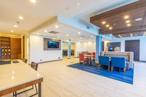 Holiday Inn Express Anaheim West By IHG Hotel in Buena Park