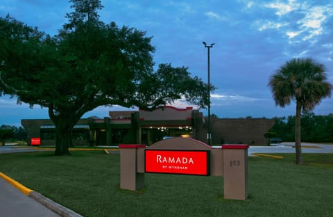 Ramada by Wyndham Diamondhead I-10/Gulfport Hotel in Diamondhead