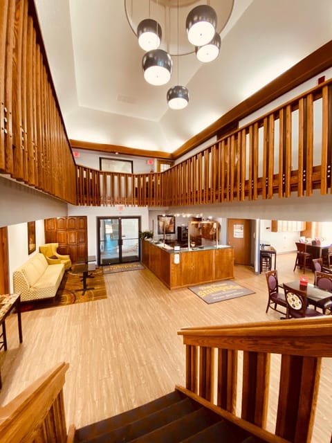 Howard Johnson by Wyndham Branson Theatre District Hotel in Branson