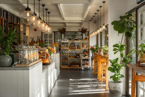 Proud Phuket, Naiyang Beach Hotel in Mai Khao