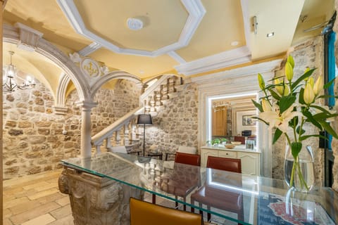 Palmotta Palace Apartment hotel in Dubrovnik