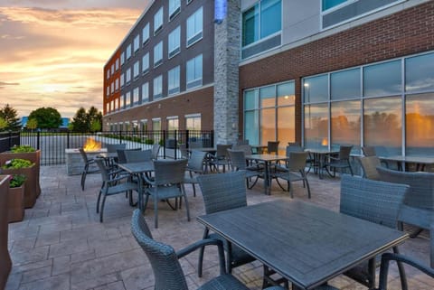 Holiday Inn Express and Suites Grand Rapids Airport- South By IHG Hotel in Michigan