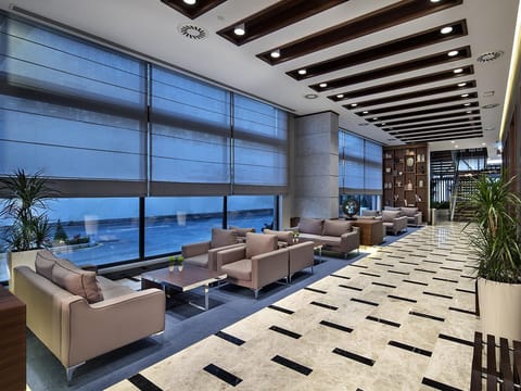 Hilton Garden Inn Izmir Bayrakli Hotel in Izmir