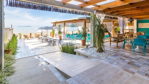 Bar/lounge