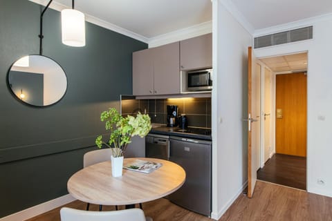 Adagio La Defense Le Parc Aparthotel Hotel in Courbevoie