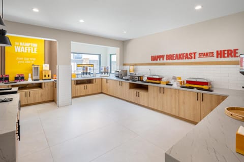 Hampton Inn & Suites by Hilton San Diego SeaWorld Hotel in Point Loma