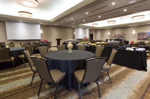 Drury Inn & Suites Louisville North Hotel in Louisville