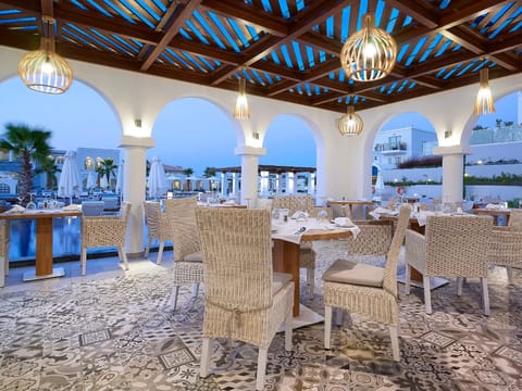 Anemos Luxury Grand Resort Hotel in Crete