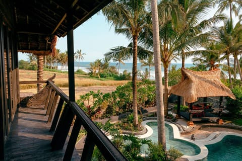 Most Exotic Beachfront Villa Keong Resort in Kerambitan