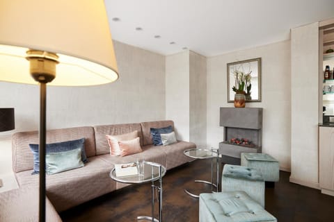 Bar/lounge