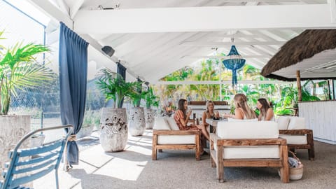 Bar/lounge