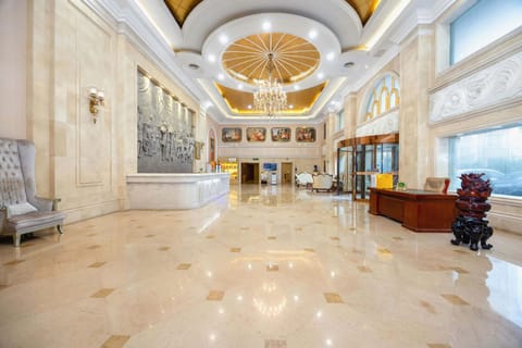 Vienna Hotel Tianjin West Station Changhong Park Metro Station Hotel in Tianjin