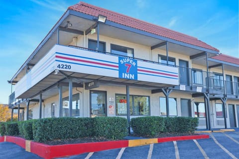 Super 7 Inn Dallas Near Duncanville Hotel in Duncanville