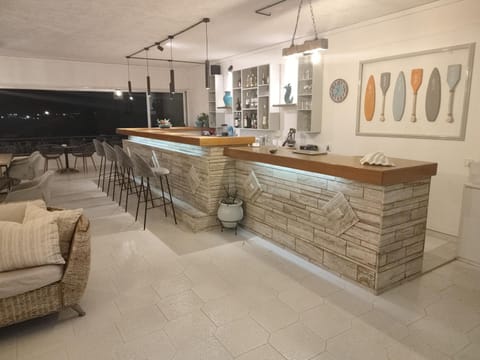 Bar/lounge