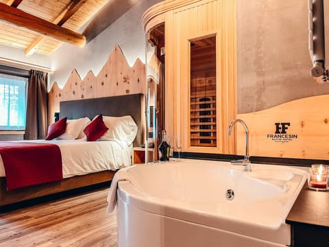 Hot tub