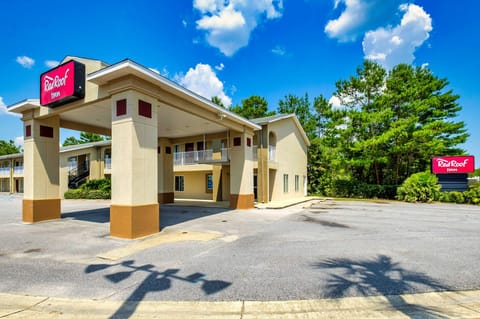 Red Roof Inn Defuniak Springs Hotel in South Walton County