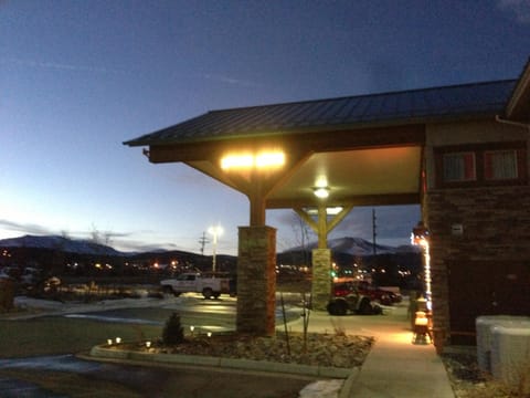 A Riverside Inn Travelodge by Wyndham Hotel in Fairplay