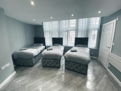 Brownlows Inn Hotel in Liverpool