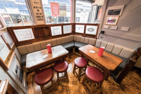 Bar/lounge