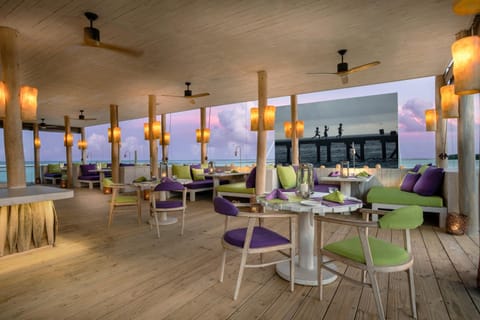 Bar/lounge