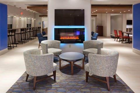 Holiday Inn Express Roseville-St. Paul By IHG Hotel in Roseville