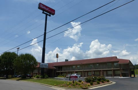 Red Roof Inn & Suites Cleveland, TN Hotel in Cleveland