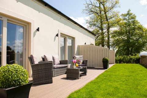 Roundthorn Country House & Luxury Apartments Hotel in England