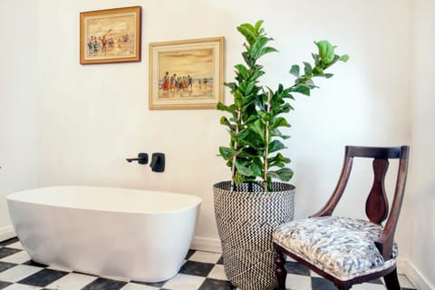 Maison Montagne at Dieu Donne Vineyards Hotel in Franschhoek