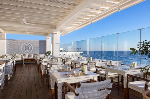 Grecian Sands Hotel Resort in Protaras