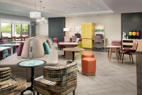 Home2 Suites by Hilton Clovis Fresno Airport Hotel in Clovis