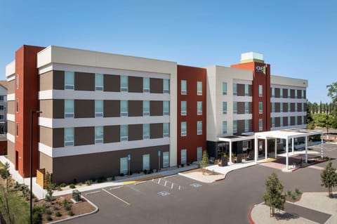 Home2 Suites by Hilton Clovis Fresno Airport Hotel in Clovis