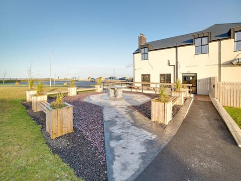 Standing Stones Lodge Hotel in Belfast