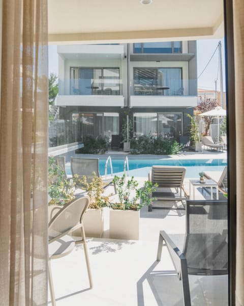 Serenity Suites Apartment hotel in Nikiti