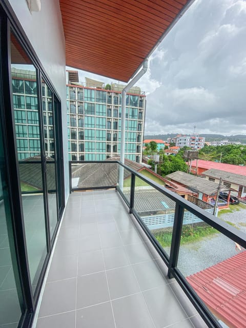 S2 Airport Residence Apartment hotel in Mai Khao