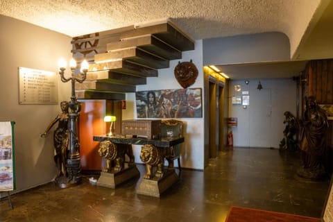 Cavo D' Oro Hotel in Pireas