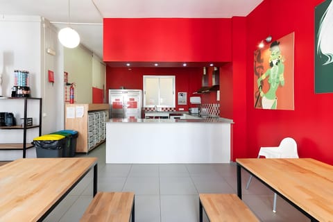 Red Nest Hostel Hostel in Valencia