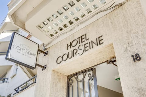 Hotel Courseine Hotel in Courbevoie