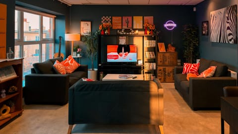Shared lounge/TV area