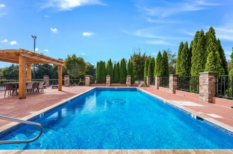 Clarion Pointe Madison-Huntsville Hotel in Madison