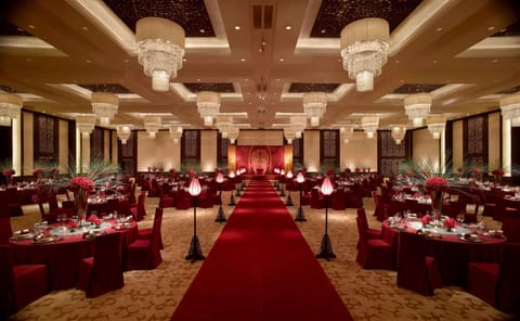 Wyndham Grand Tianjin Jingjin City Hotel in Tianjin